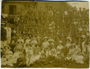 Charles and Bantam Families 1915